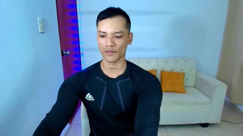 Snapshot of bryan_boy_ chatting on 02/28/26, 02:01 bryan online show from 02/28/26, 02:01