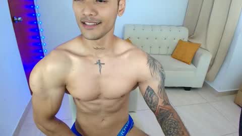 Snapshot of bryan_boy_ chatting on 03/10/26, 02:27 bryan online show from 03/10/26, 02:27