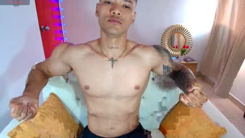 Snapshot of bryan_boy_ chatting on 04/02/26, 01:31 bryan online show from 04/02/26, 01:31
