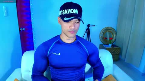 Snapshot of bryan_boy_ chatting on 04/22/26, 01:30 bryan online show from 04/22/26, 01:30