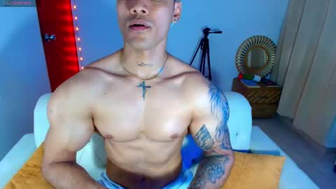 Snapshot of bryan_boy_ chatting on 04/26/26, 01:36 bryan online show from 04/26/26, 01:36
