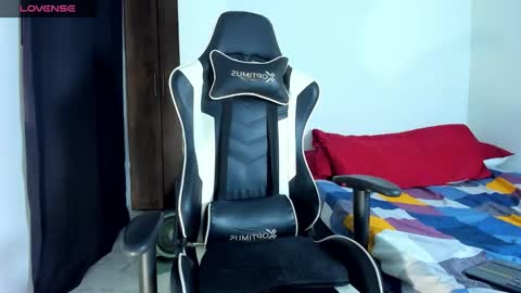 bryan_oficials online show from 09/18/25, 02:02