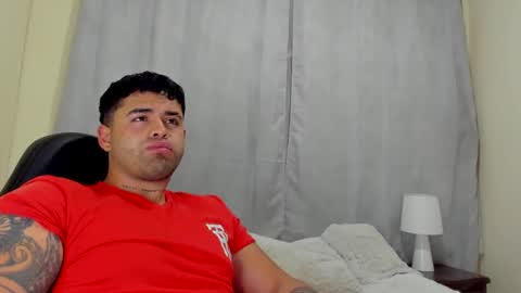 Snapshot of bryan_stoness chatting on 03/11/25, 12:33 bryan stoness online show from 03/11/25, 12:33