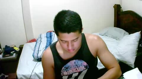 Snapshot of bryanbendy chatting on 02/28/25, 01:15 bryanbendy online show from 02/28/25, 01:15