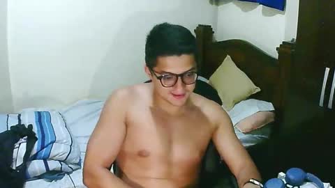 Snapshot of bryanbendy chatting on 11/05/25, 05:07 bryanbendy online show from 11/05/25, 05:07