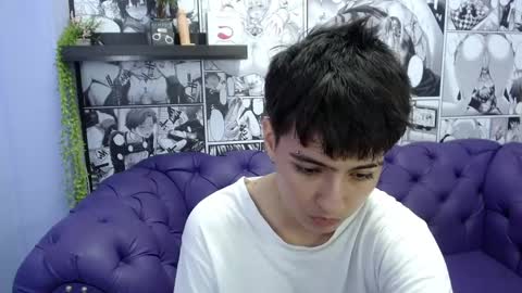 Snapshot of bryce_evans chatting on 12/19/24, 09:06 B R Y C E online show from 12/19/24, 09:06