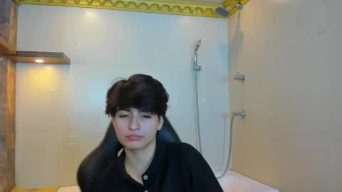 Snapshot of bryce_evans chatting on 10/14/25, 03:13 B R Y C E online show from 10/14/25, 03:13