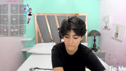 Snapshot of bryce_evans chatting on 10/30/25, 08:53 B R Y C E online show from 10/30/25, 08:53