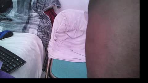 bsniz01for1 online show from 11/14/25, 02:38