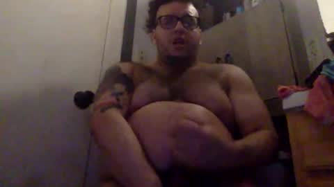 Snapshot of bttmchub98 chatting on 10/28/25, 10:41 bttmchub98 online show from 10/28/25, 10:41