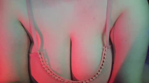 Snapshot of bubble_bambam chatting on 12/30/24, 04:51 Nancy 3 online show from 12/30/24, 04:51