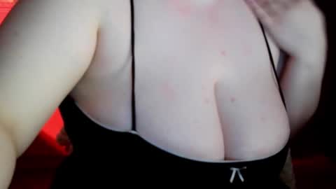 Snapshot of bubble_bambam chatting on 01/17/26, 03:17 Nancy 3 online show from 01/17/26, 03:17