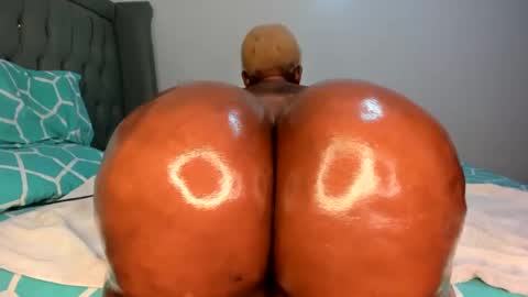 Snapshot of bubble_big_booty chatting on 02/20/25, 12:08 Stacy420 online show from 02/20/25, 12:08