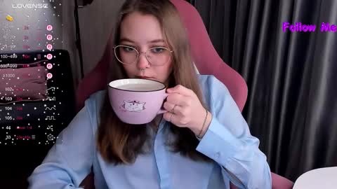 Snapshot of bubble_bunny chatting on 12/21/25, 11:34 Ruby online show from 12/21/25, 11:34