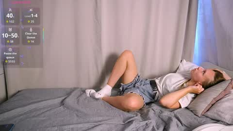 Snapshot of bubblebbb chatting on 05/27/26, 04:09 Sabrina online show from 05/27/26, 04:09