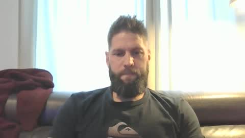 Snapshot of bubblebee1982 chatting on 12/07/24, 01:40 bubblebee1982 online show from 12/07/24, 01:40