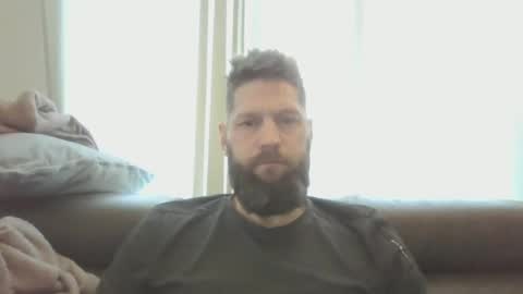 Snapshot of bubblebee1982 chatting on 01/18/25, 09:02 bubblebee1982 online show from 01/18/25, 09:02