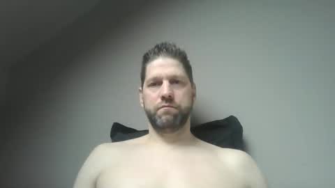 Snapshot of bubblebee1982 chatting on 02/01/26, 08:35 bubblebee1982 online show from 02/01/26, 08:35