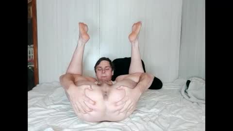 Snapshot of bubblebutt417 chatting on 01/06/25, 03:20 Max  candi online show from 01/06/25, 03:20