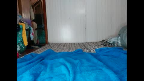 Snapshot of bubblebutt417 chatting on 02/03/25, 12:47 Max  candi online show from 02/03/25, 12:47