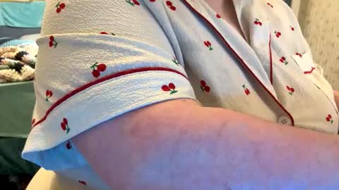 Snapshot of bubblegirl0 chatting on 03/27/26, 01:44 bubblegirl online show from 03/27/26, 01:44