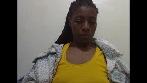Snapshot of bubbly_jocyce chatting on 05/31/26, 06:20 talisha online show from 05/31/26, 06:20