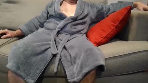 Snapshot of buck_camstar chatting on 11/23/25, 03:01 Buck online show from 11/23/25, 03:01