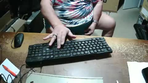 Snapshot of bucku2 chatting on 12/05/24, 10:23 Bucku2 online show from 12/05/24, 10:23