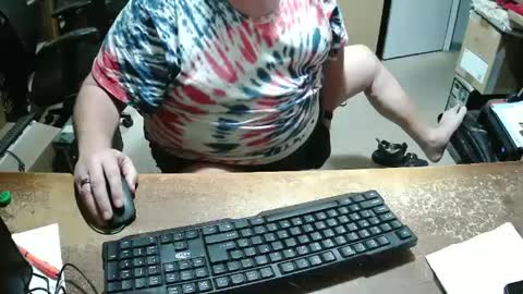 Snapshot of bucku2 chatting on 12/28/24, 11:05 Bucku2 online show from 12/28/24, 11:05