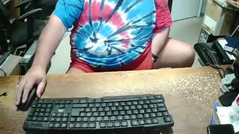 Snapshot of bucku2 chatting on 10/04/25, 01:31 Bucku2 online show from 10/04/25, 01:31