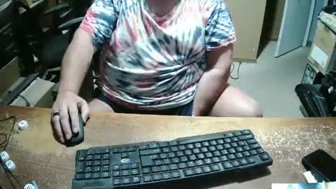 Snapshot of bucku2 chatting on 12/02/25, 10:27 Bucku2 online show from 12/02/25, 10:27