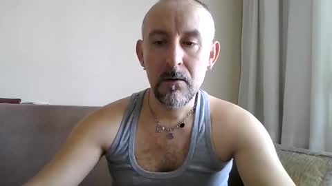 Snapshot of buckwessle chatting on 11/15/25, 10:45 Buck Wessle online show from 11/15/25, 10:45