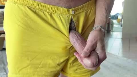 Snapshot of bucky5819 chatting on 09/21/25, 09:16 bucky58 online show from 09/21/25, 09:16