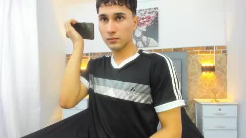 Buddy Whitte online show from 02/17/25, 05:32