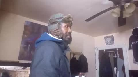 Snapshot of buddylovex chatting on 12/15/25, 03:33 buddylovex online show from 12/15/25, 03:33