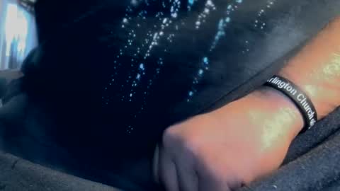 Snapshot of buddyluvzumore chatting on 12/04/24, 05:44 buddyluvzumore online show from 12/04/24, 05:44