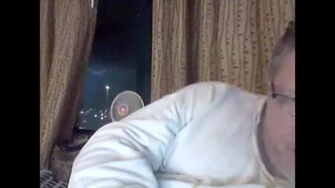 Snapshot of buddyluvzumore chatting on 02/12/25, 09:10 buddyluvzumore online show from 02/12/25, 09:10