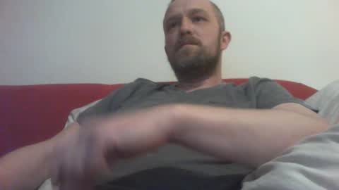 budgie1095 online show from 01/05/25, 09:14