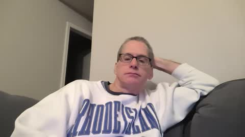 Snapshot of budman004 chatting on 01/17/26, 01:32 budman004 online show from 01/17/26, 01:32