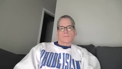 Snapshot of budman004 chatting on 03/15/26, 09:54 budman004 online show from 03/15/26, 09:54