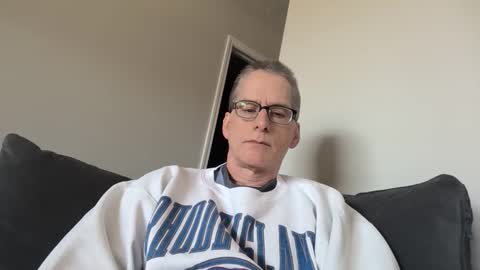 Snapshot of budman004 chatting on 03/28/26, 05:45 budman004 online show from 03/28/26, 05:45