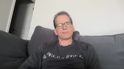 Snapshot of budman004 chatting on 04/18/26, 07:40 budman004 online show from 04/18/26, 07:40