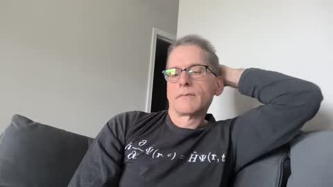Snapshot of budman004 chatting on 04/19/26, 06:10 budman004 online show from 04/19/26, 06:10