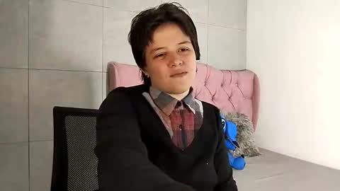 Snapshot of bug2025 chatting on 09/09/25, 02:55 bug2025 online show from 09/09/25, 02:55