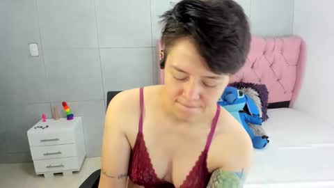 Snapshot of bug2025 chatting on 10/06/25, 03:09 bug2025 online show from 10/06/25, 03:09