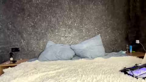 bugs_and_bunny13 online show from 10/24/25, 07:54