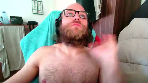 Snapshot of buhalteris chatting on 07/02/26, 07:36 Lukas online show from 07/02/26, 07:36