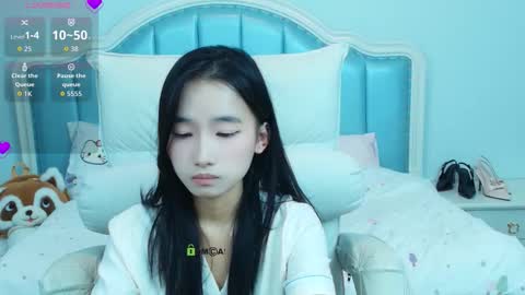 Sandy----xx online show from 11/13/25, 04:44