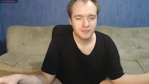 Snapshot of bull_cock_ chatting on 04/19/26, 10:45 Eva 22 and Anton 24 PVT IS OPENED 60min online show from 04/19/26, 10:45