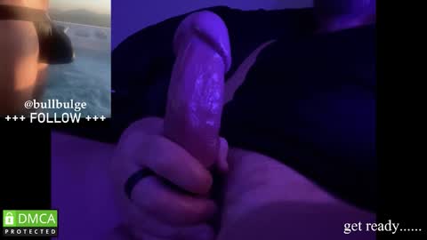 Snapshot of bullbulge chatting on 12/14/25, 01:44 Bull. online show from 12/14/25, 01:44